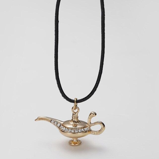 Aladdin magic lamp necklace. - Adilsons