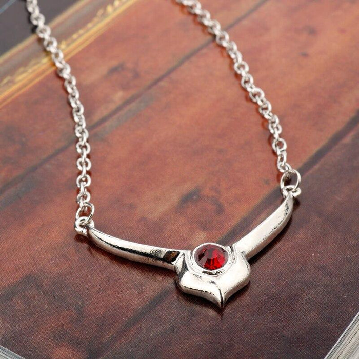 Code Geass Lelouch Lamperouge necklace. - Adilsons