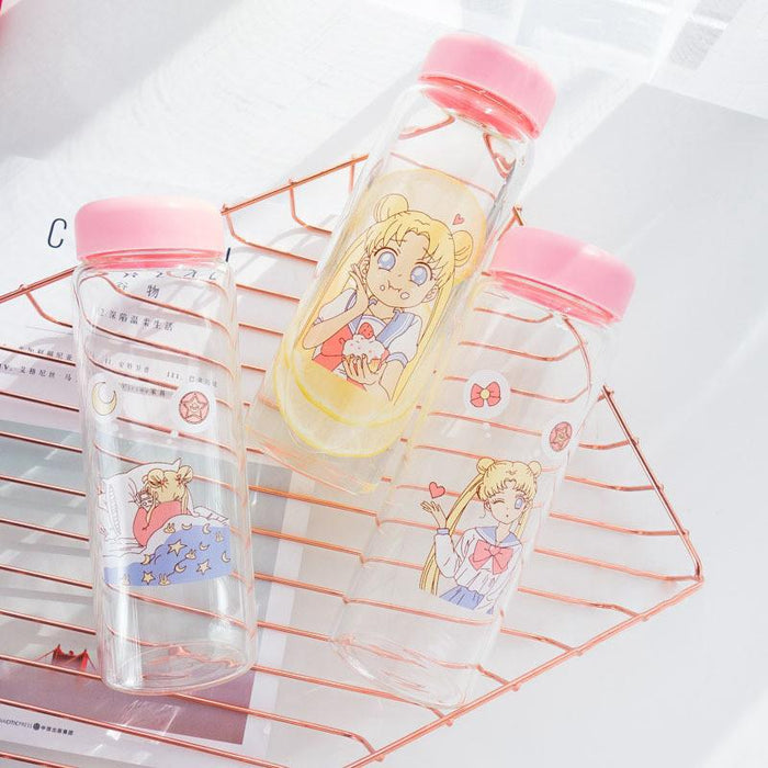 Sailor Moon portable water bottle. - Adilsons