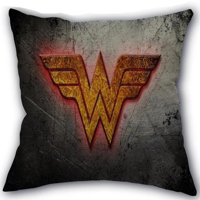 Wonder Woman beautiful pillowcase. - Adilsons