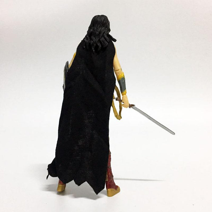 Wonder Woman collectors action figure 17 cm. - Adilsons